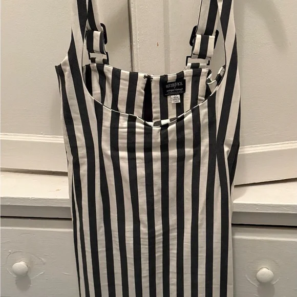 Unique Vintage Beetlejuice Two-Piece Blazer and Pencil Skirt Set (L / 10-12) - Picture 4 of 5